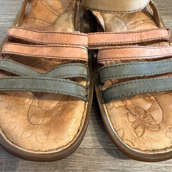 Born Multicolor Strappy Sandal Size 9 - Picture 2 of 7
